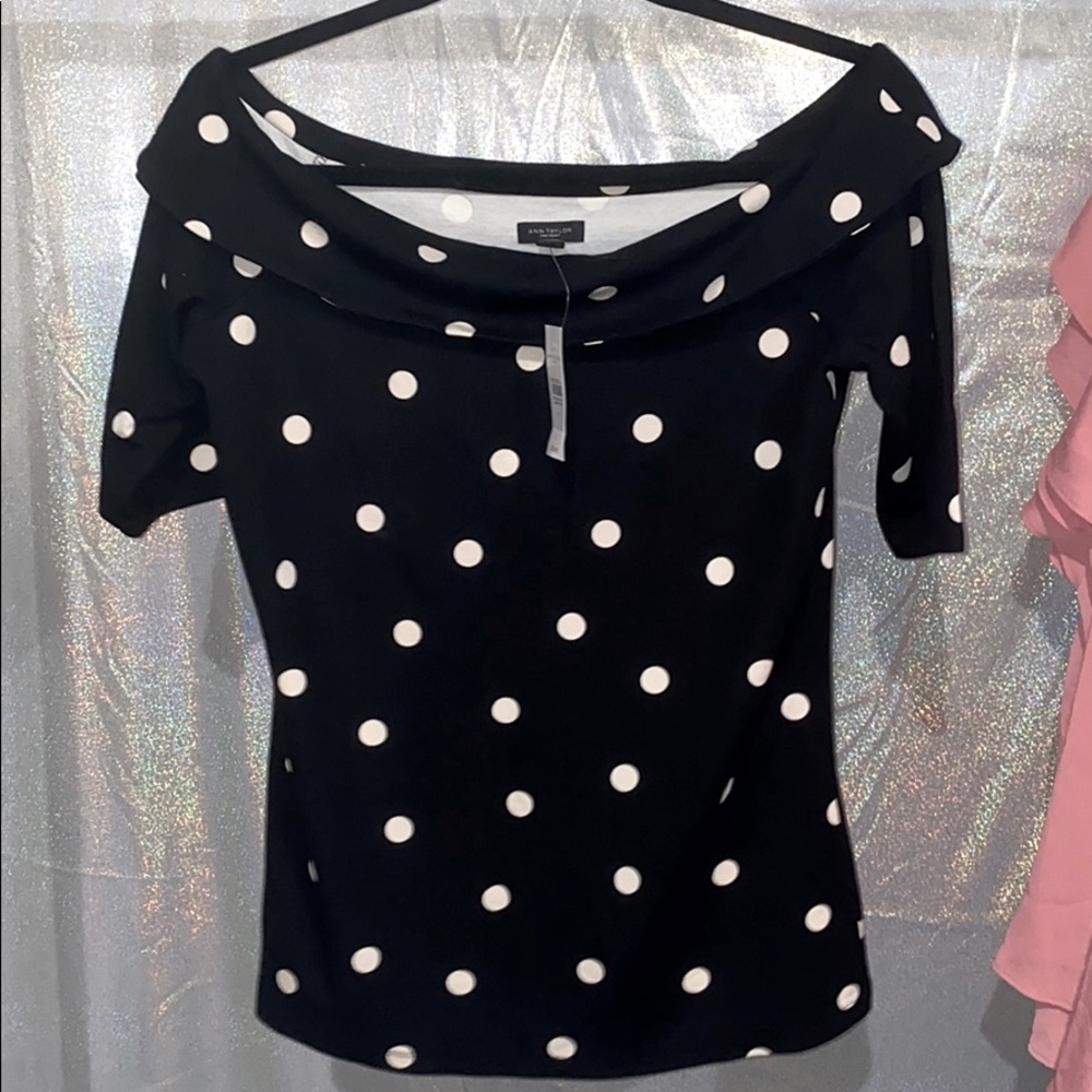 Ann Taylor black short leve polka dot top